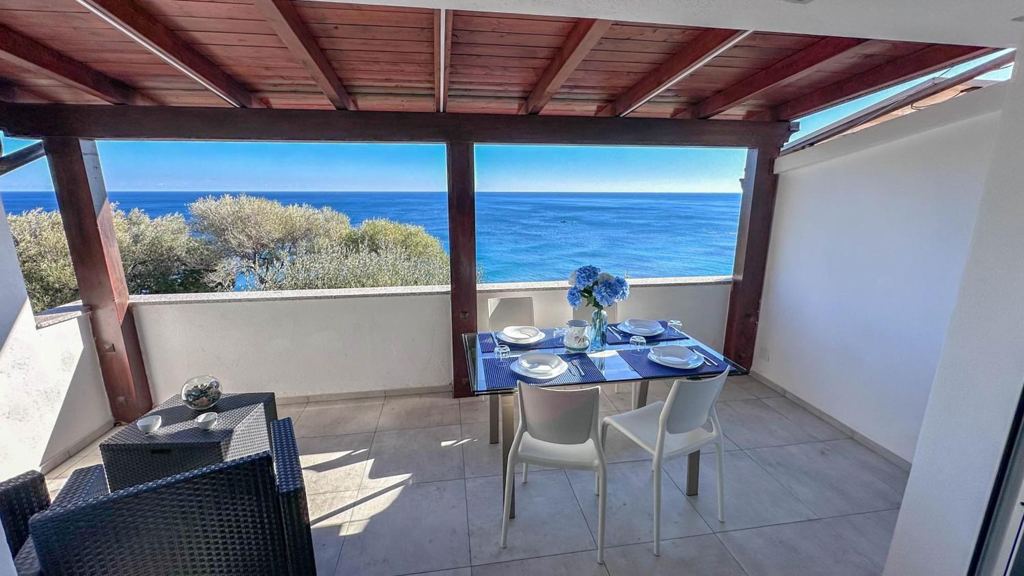Mama House Con Vista Mare Apartment กาลาโกโนเน ภายนอก รูปภาพ