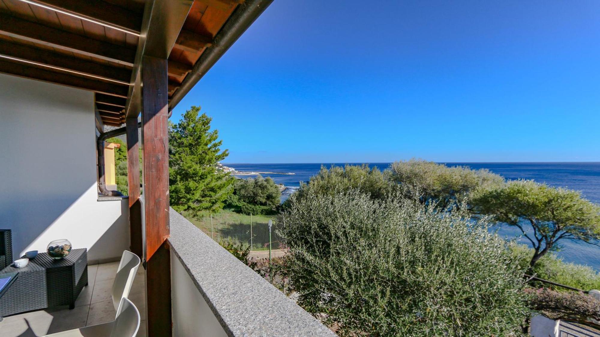 Mama House Con Vista Mare Apartment กาลาโกโนเน ภายนอก รูปภาพ